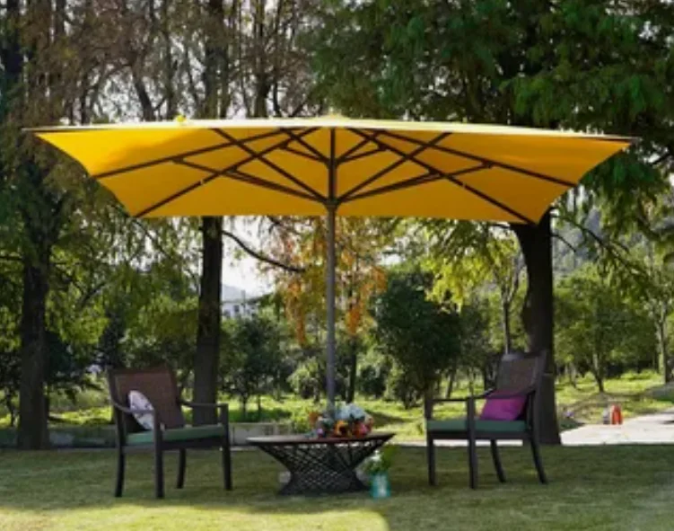 مظلة جلسات خارجية